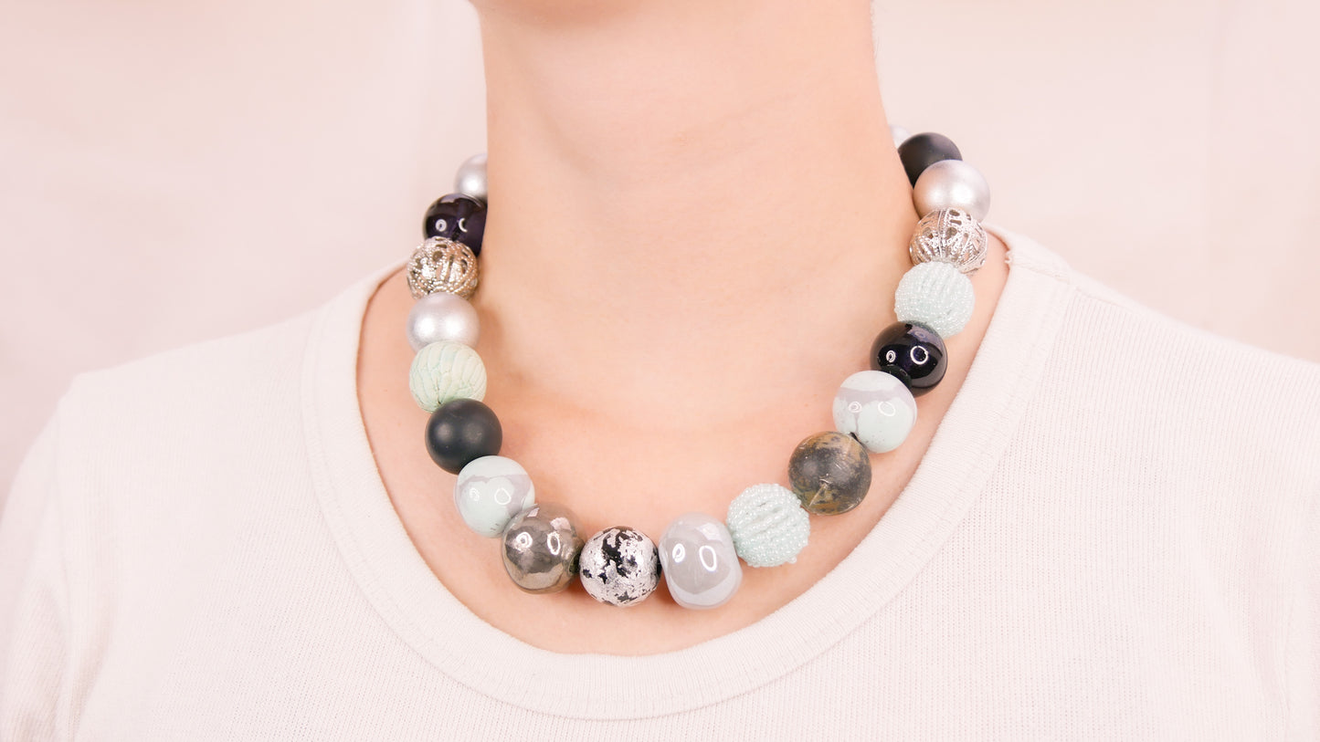 Perlenkette Black Mint