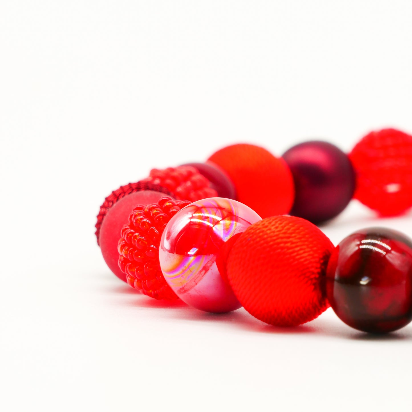 Perlenkette Red Secrets