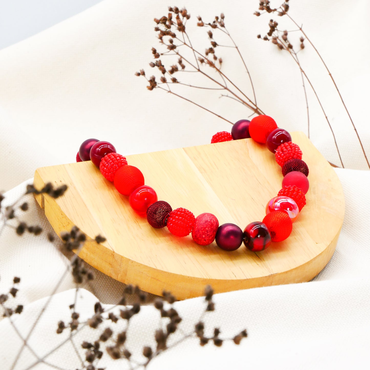 Perlenkette Red Secrets