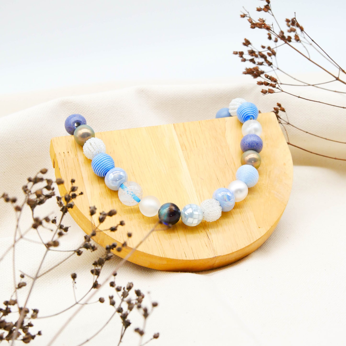 Perlenkette Skylar light blue