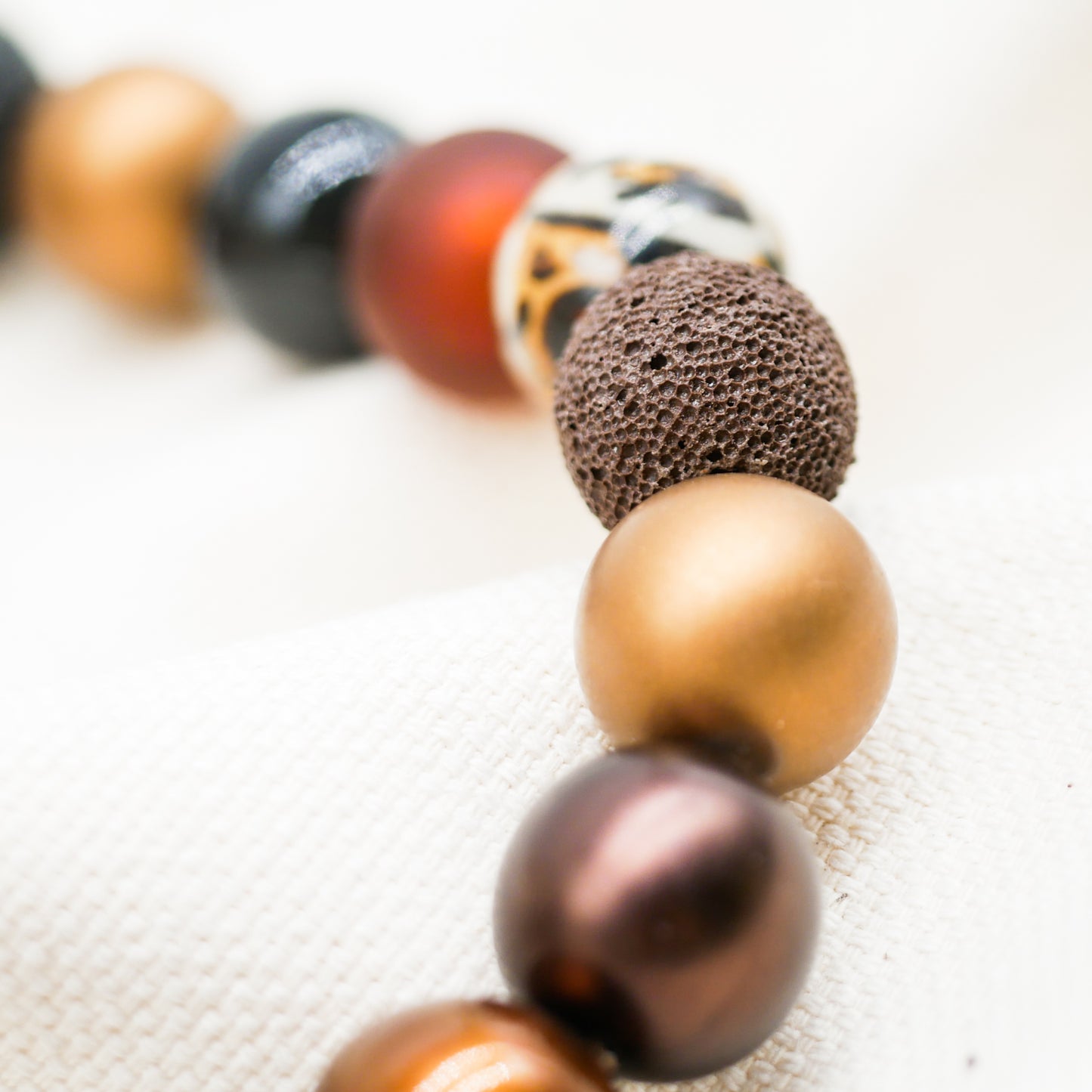 Perlenkette Chocolate Cake