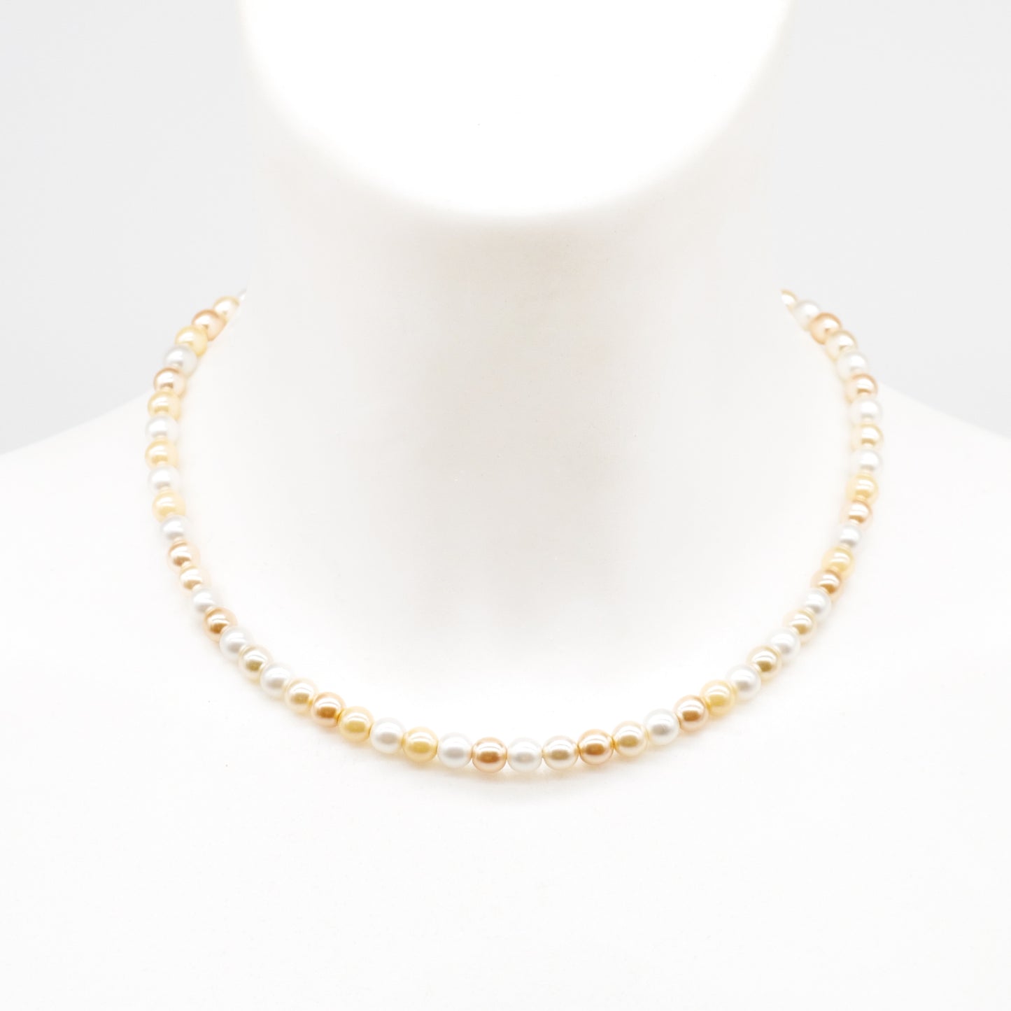 Perlenkette Peachy Pearls
