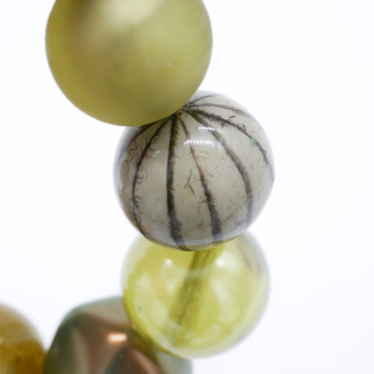 Perlenkette Oliv Garden