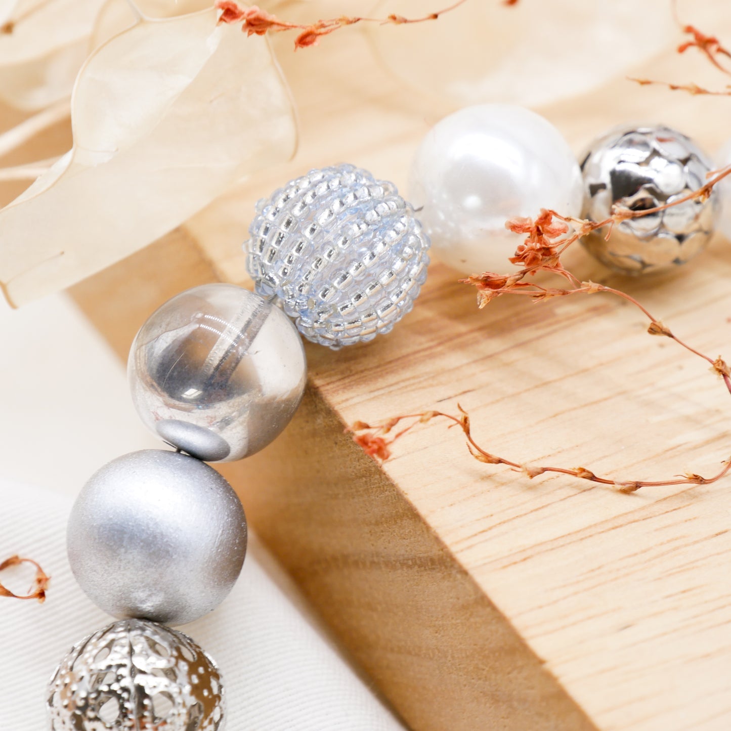 Perlenkette Silky Silver