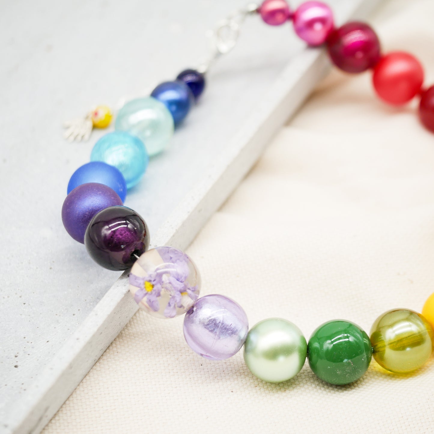 Perlenkette Flower Rainbow