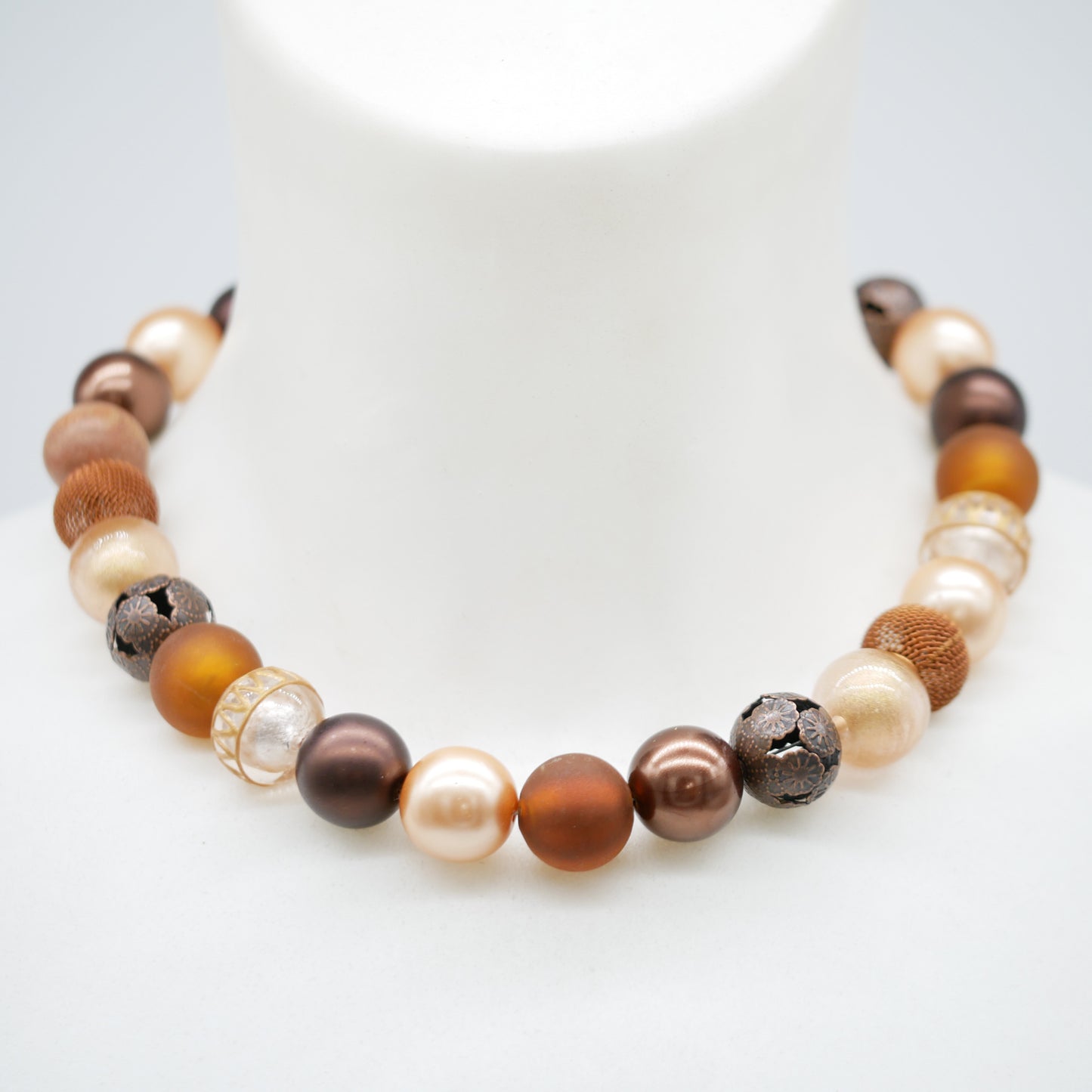 Perlenkette Caramel Creme