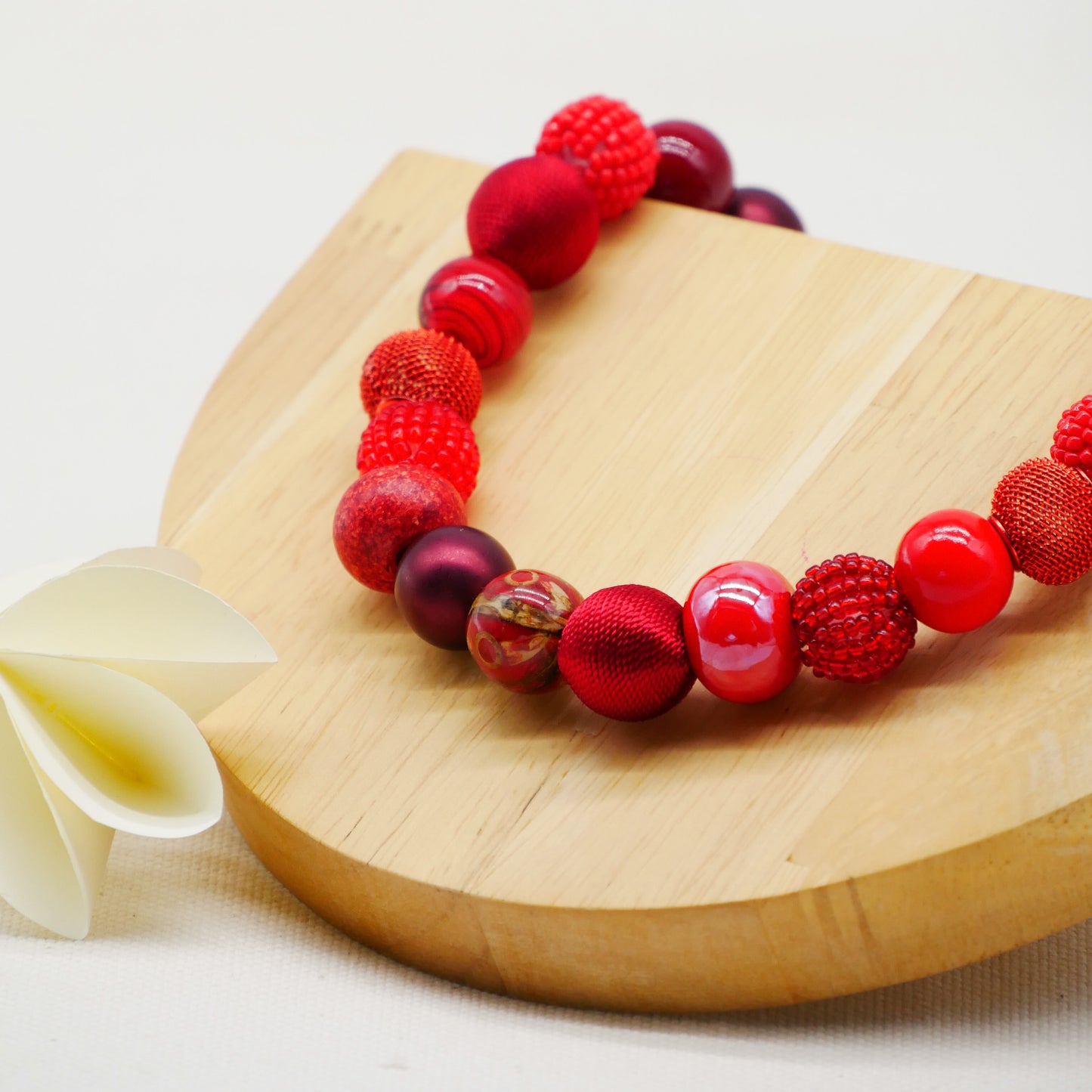 Perlenkette Red Secrets