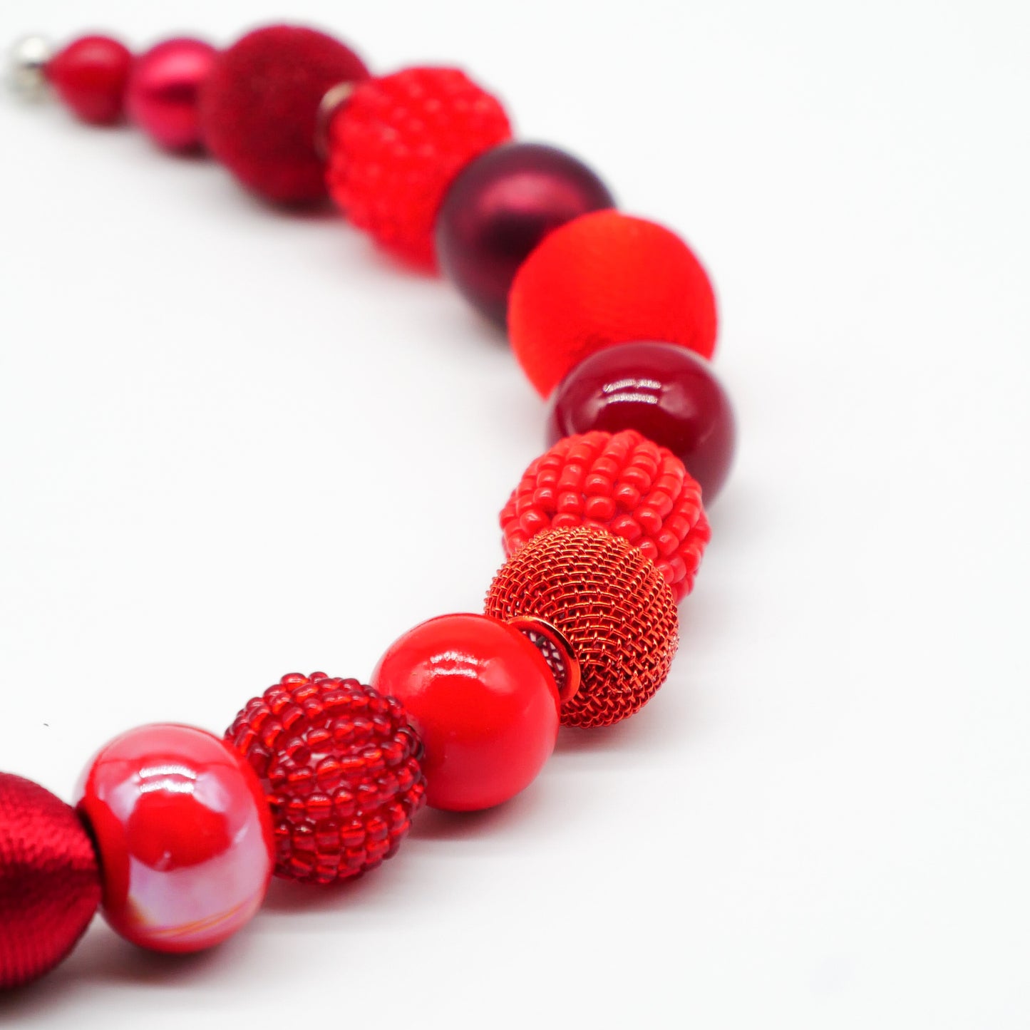 Perlenkette Red Secrets