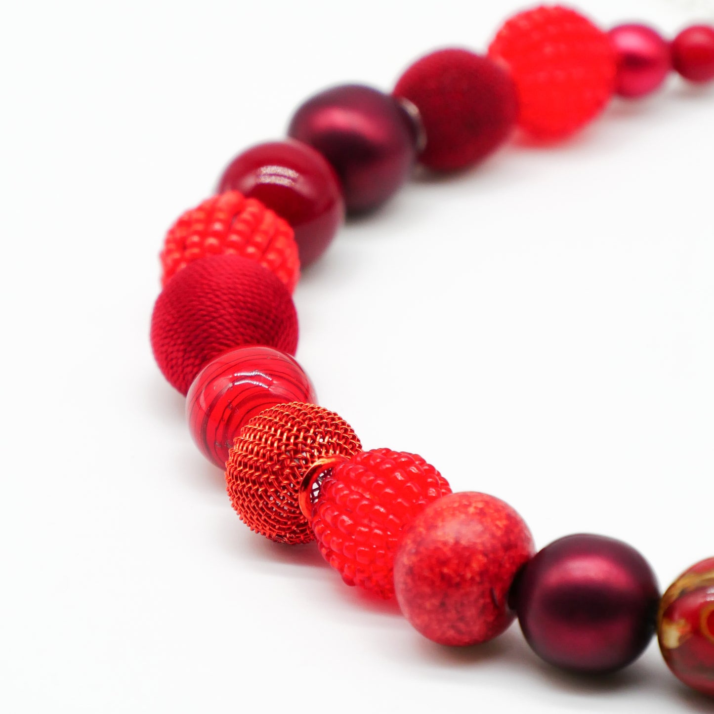 Perlenkette Red Secrets