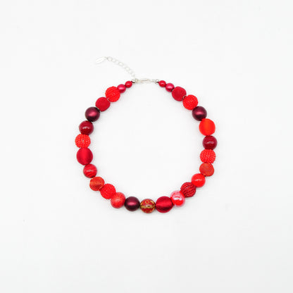 Perlenkette Red Secrets