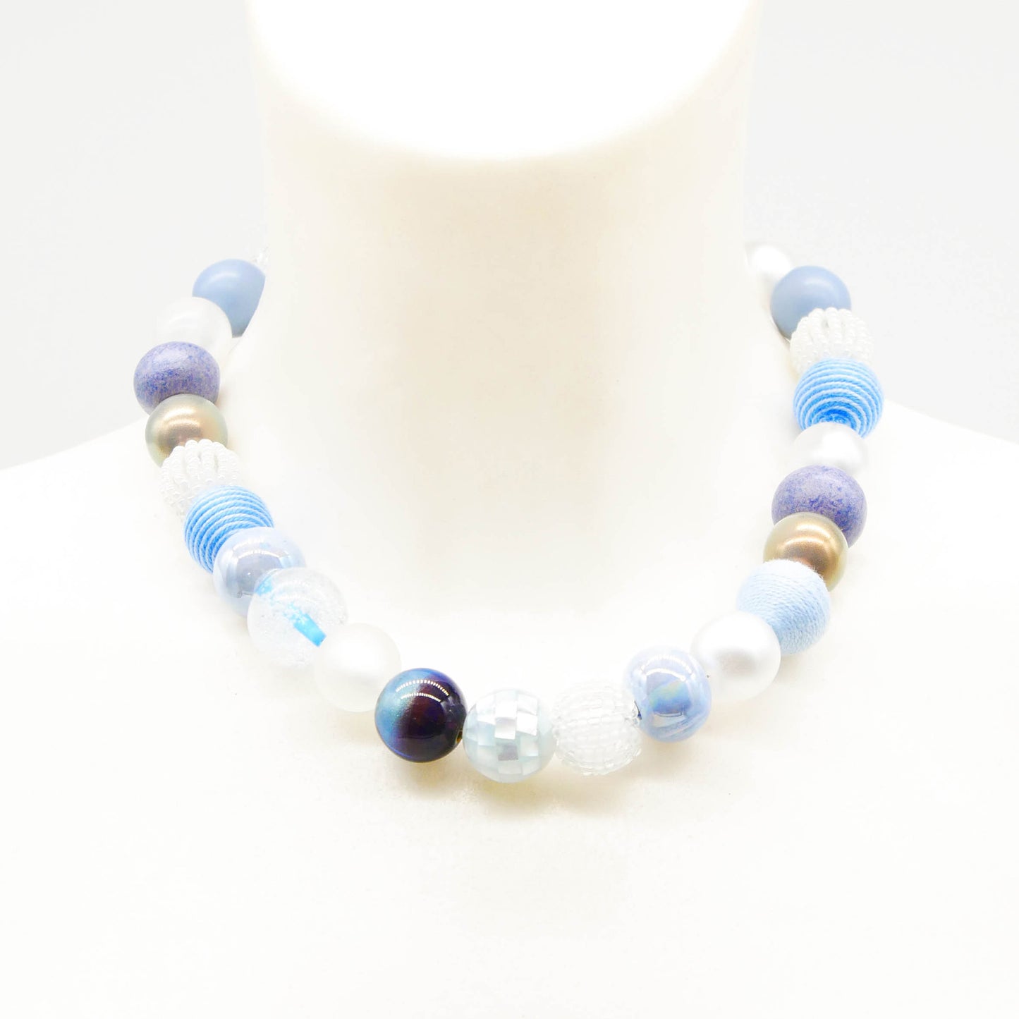 Perlenkette Skylar Light Blue