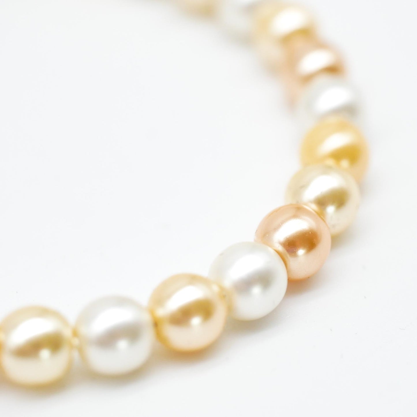 Armband Peachy Pearls