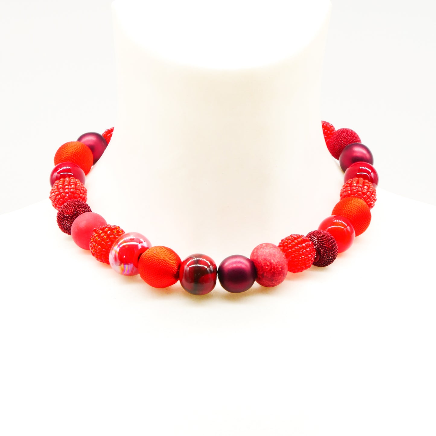 Perlenkette Red Secrets