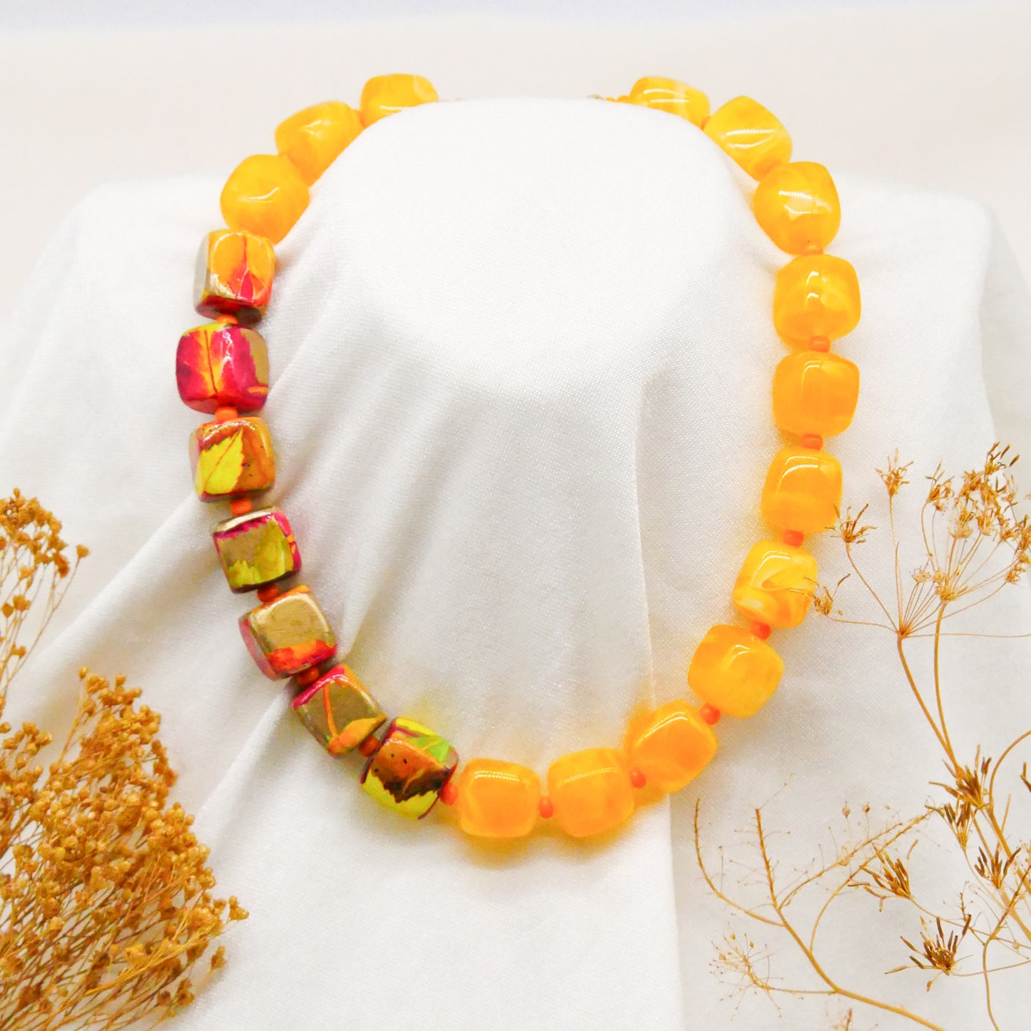 Perlenkette Honey Cubes