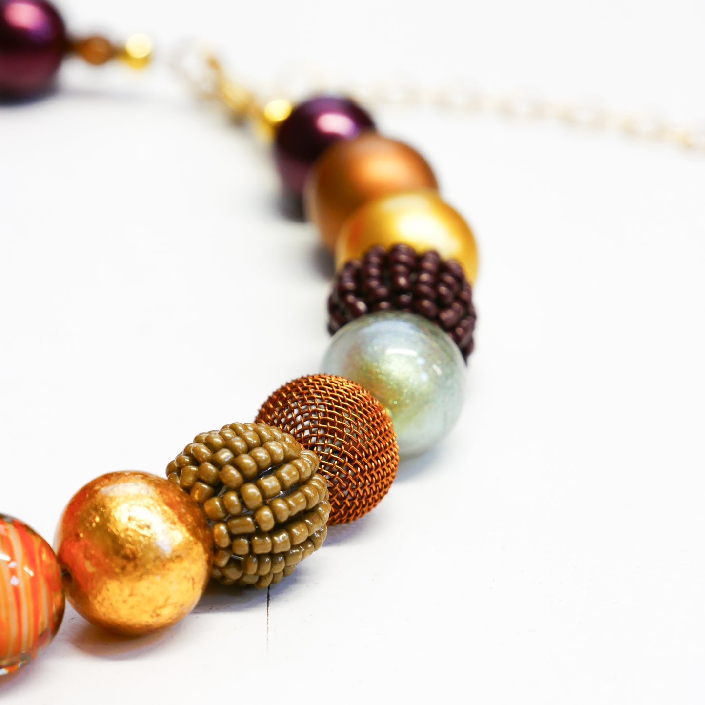 Perlenkette Waldgold