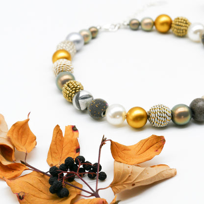 Perlenkette Golden Granit