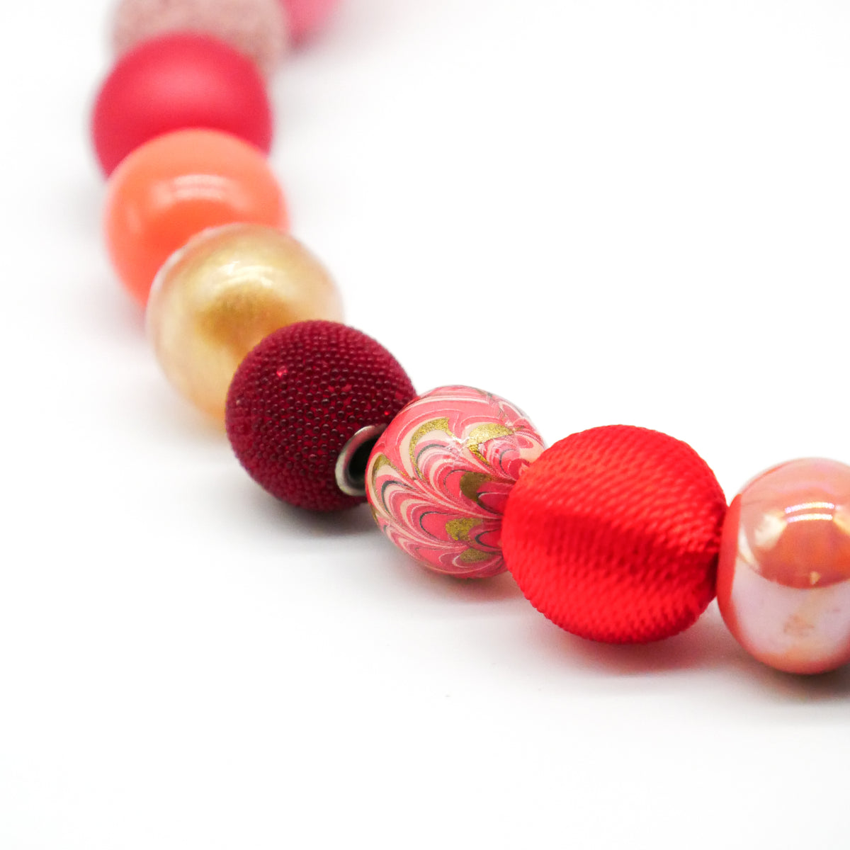 Perlenkette Red Range