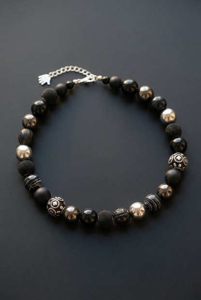 Perlenkette Black Night